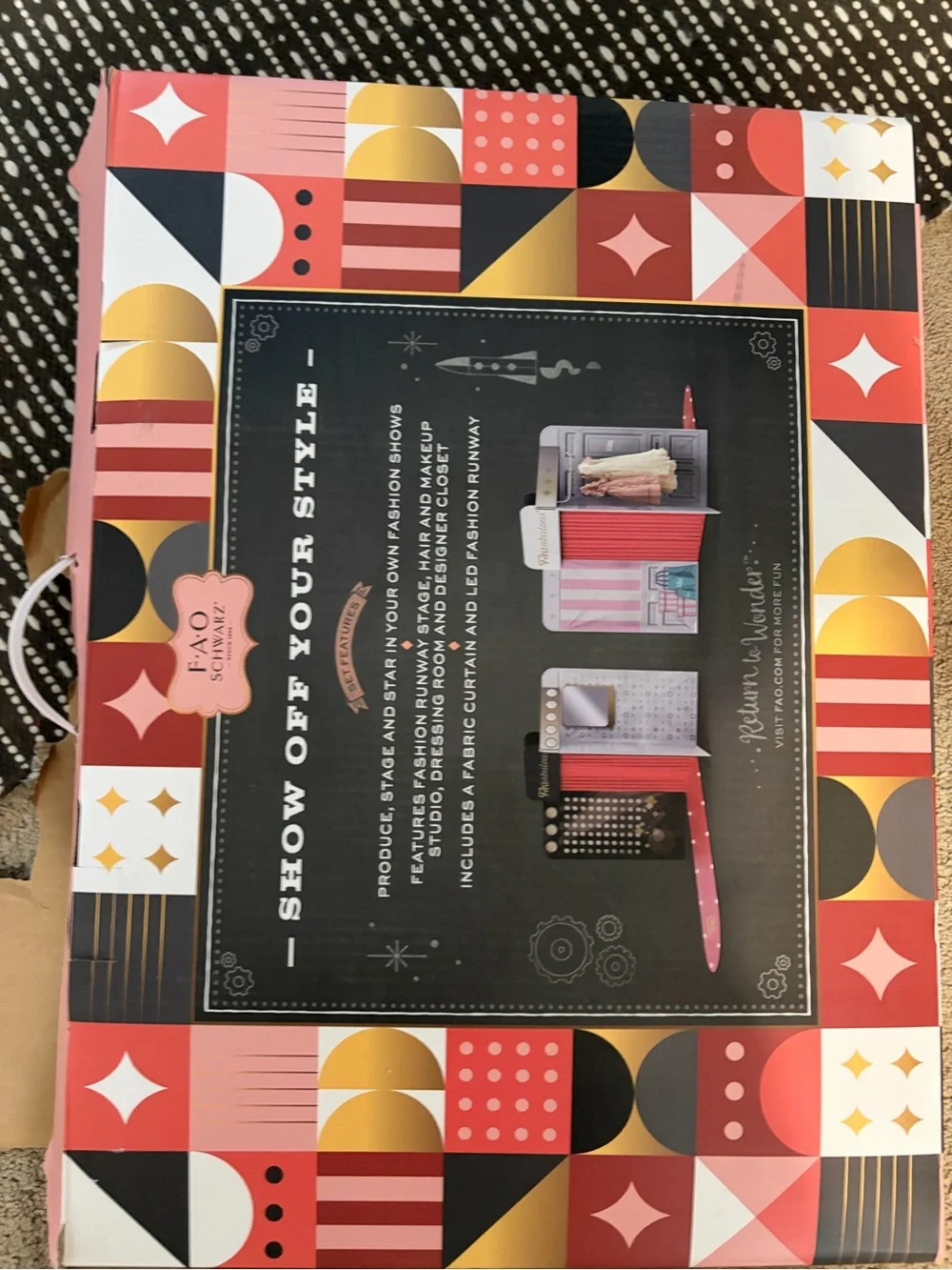 FAO Schwarz Pink and Red Style Runway Playset